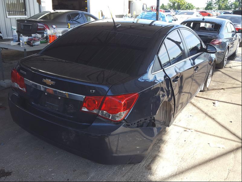 Photo 3 VIN: 1G1PC5SB3E7477658 - CHEVROLET CRUZE LT 