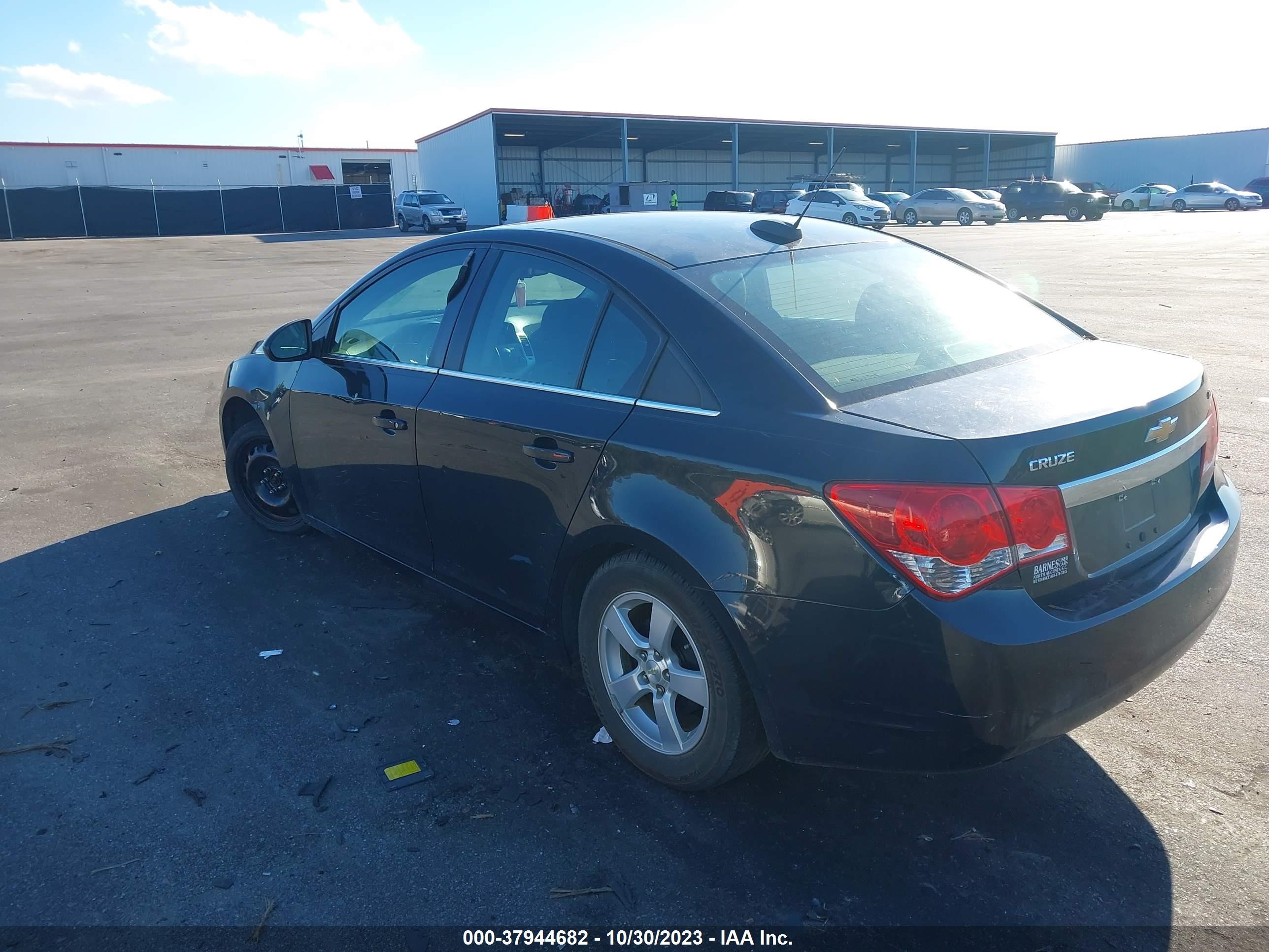 Photo 2 VIN: 1G1PC5SB3F7137802 - CHEVROLET CRUZE 