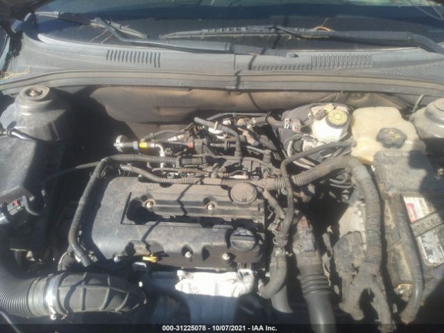 Photo 9 VIN: 1G1PC5SB3F7300030 - CHEVROLET CRUZE 