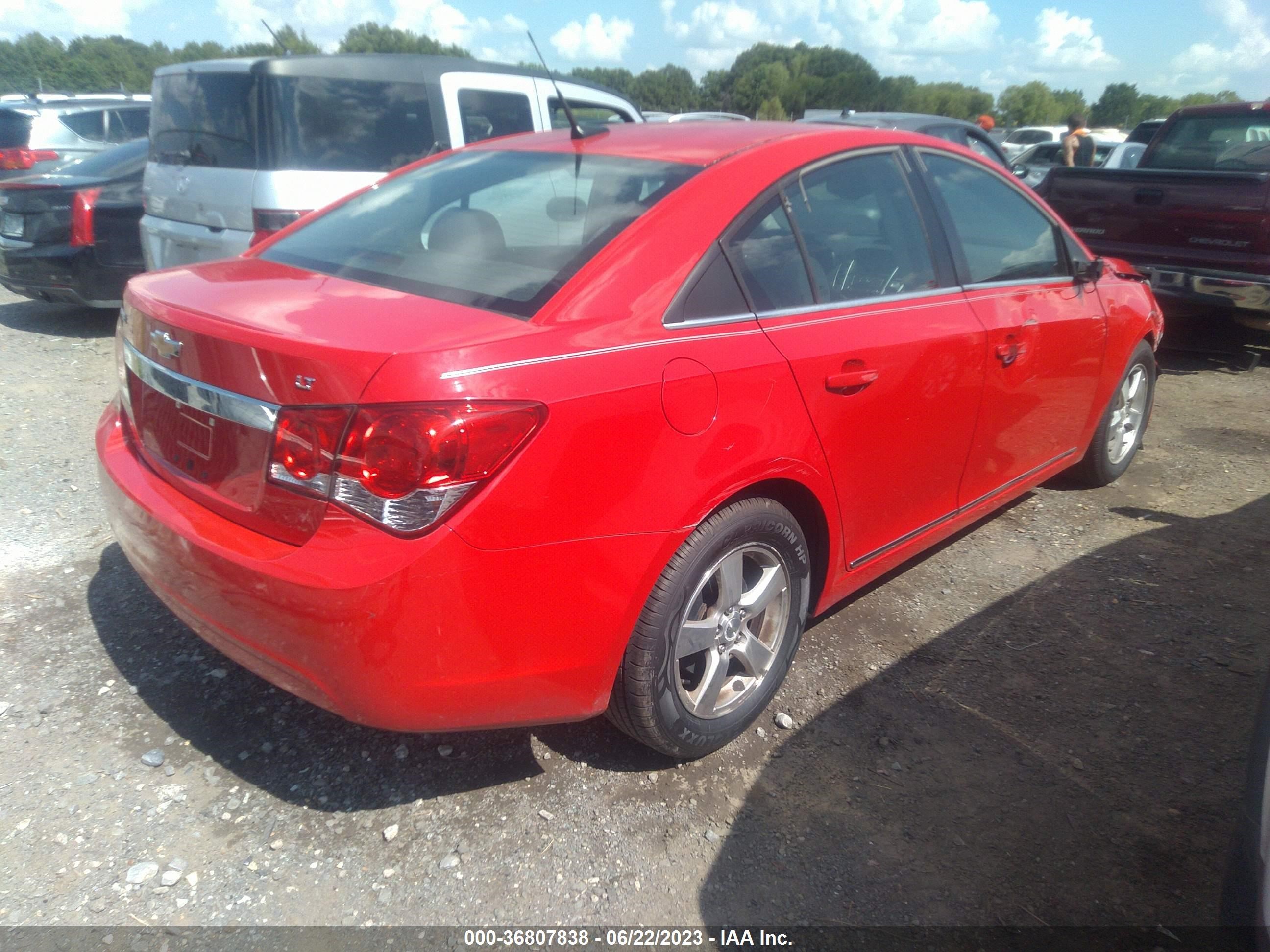 Photo 3 VIN: 1G1PC5SB4E7272530 - CHEVROLET CRUZE 