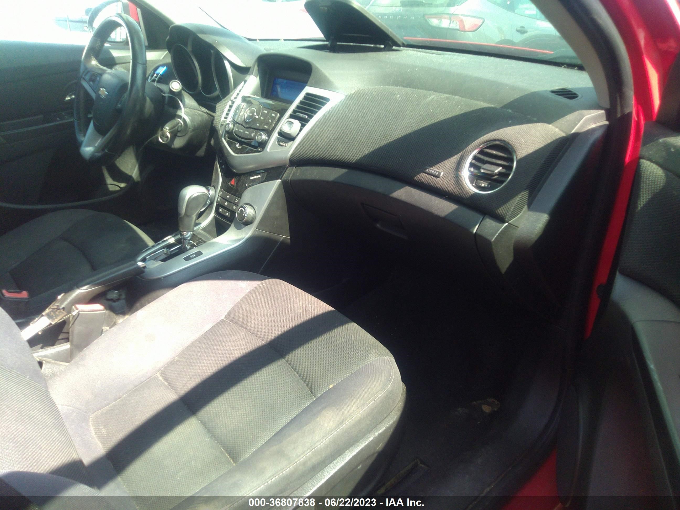 Photo 4 VIN: 1G1PC5SB4E7272530 - CHEVROLET CRUZE 