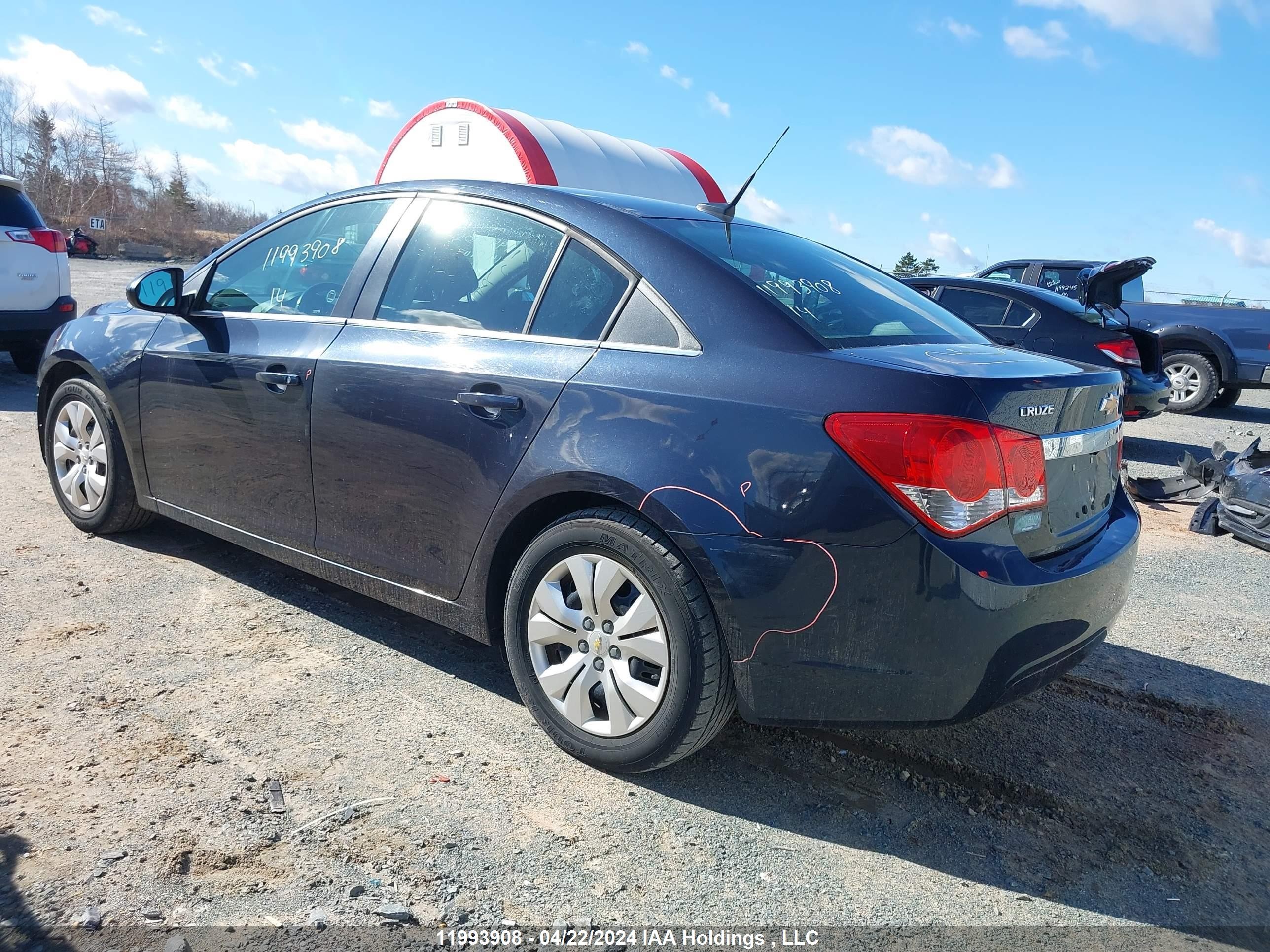 Photo 2 VIN: 1G1PC5SB4E7354922 - CHEVROLET CRUZE 