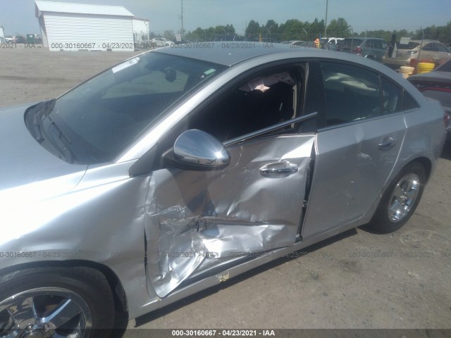 Photo 5 VIN: 1G1PC5SB4E7373924 - CHEVROLET CRUZE 