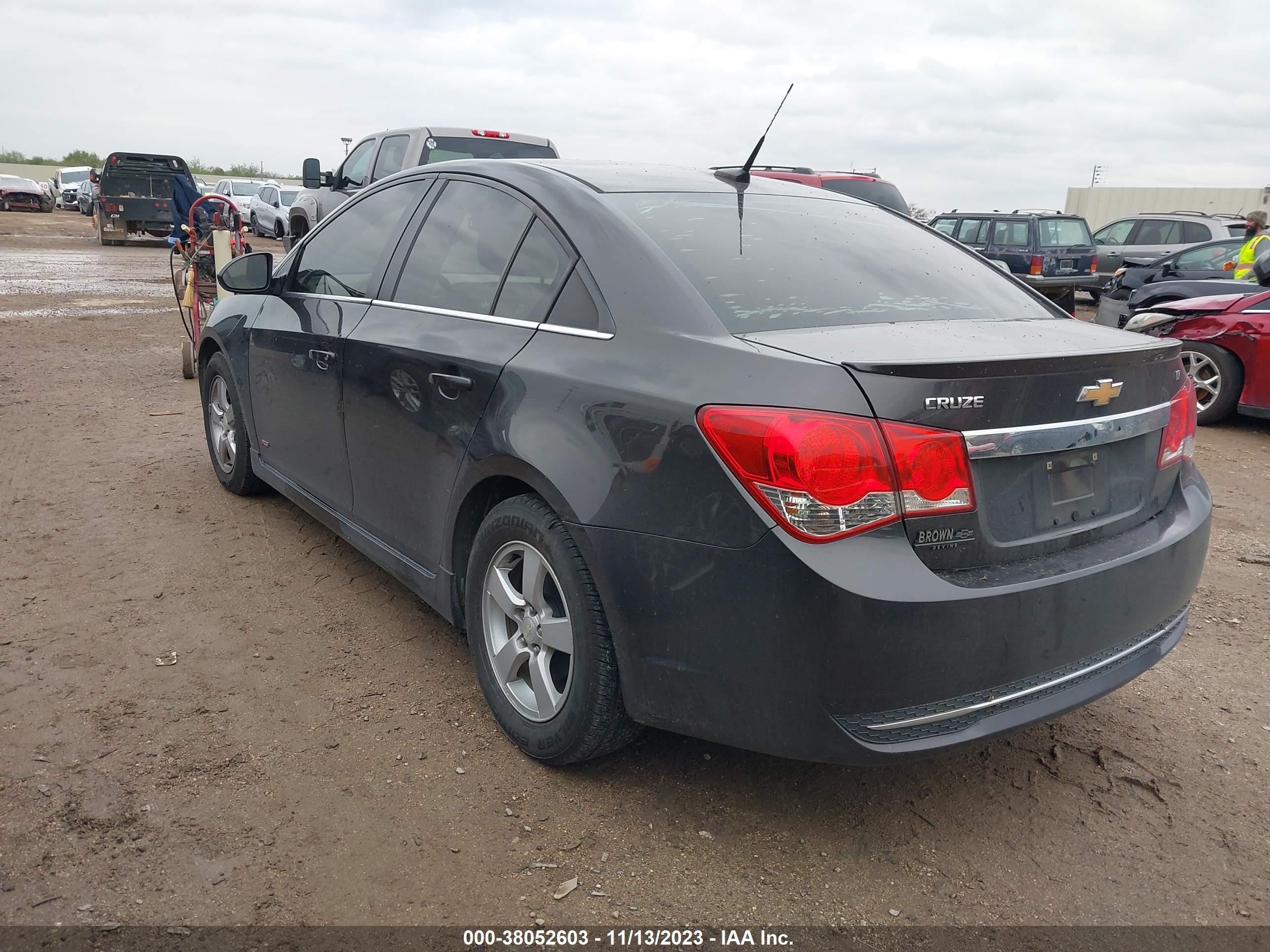 Photo 2 VIN: 1G1PC5SB4E7448119 - CHEVROLET CRUZE 