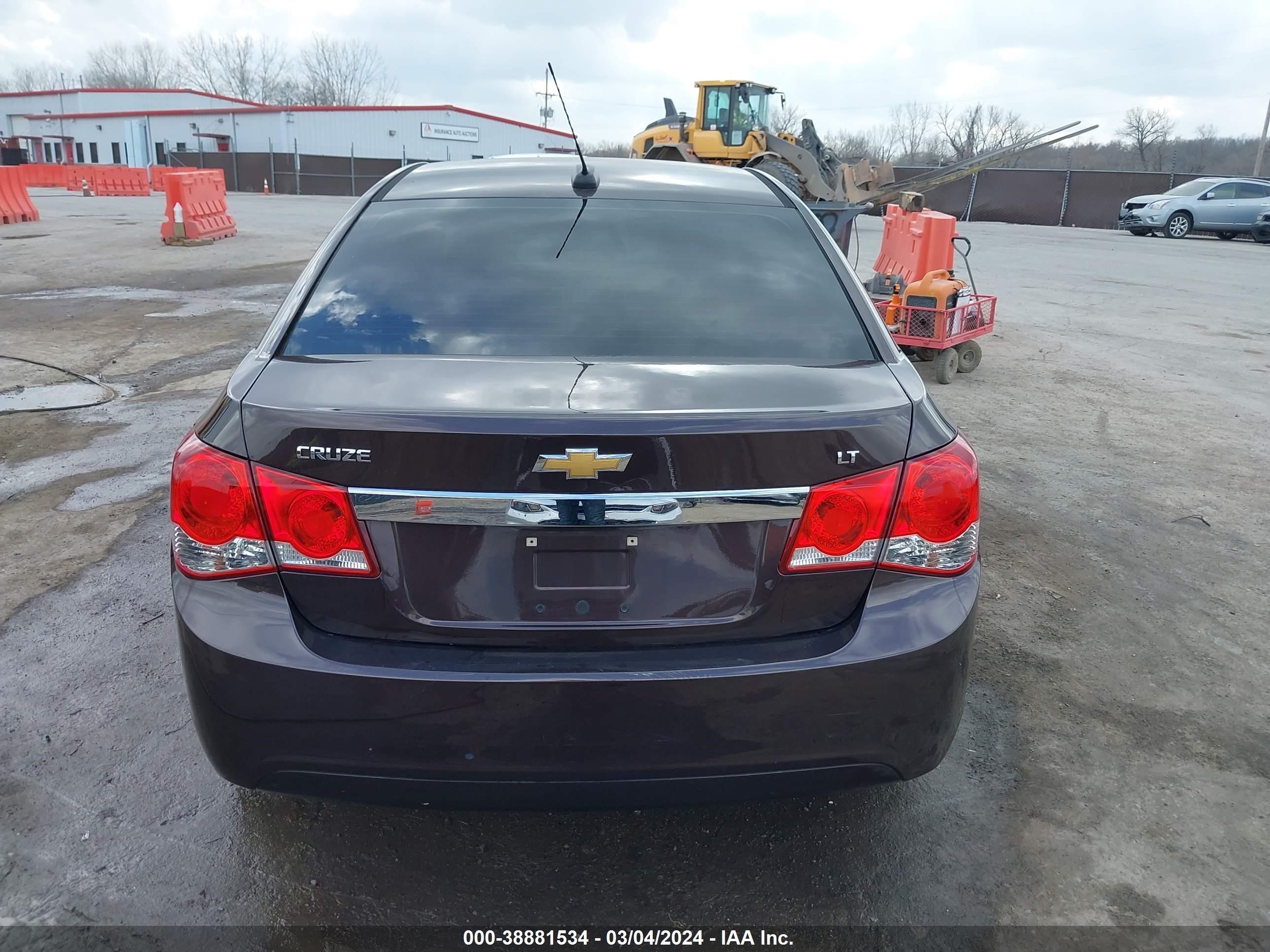 Photo 15 VIN: 1G1PC5SB4F7138764 - CHEVROLET CRUZE 