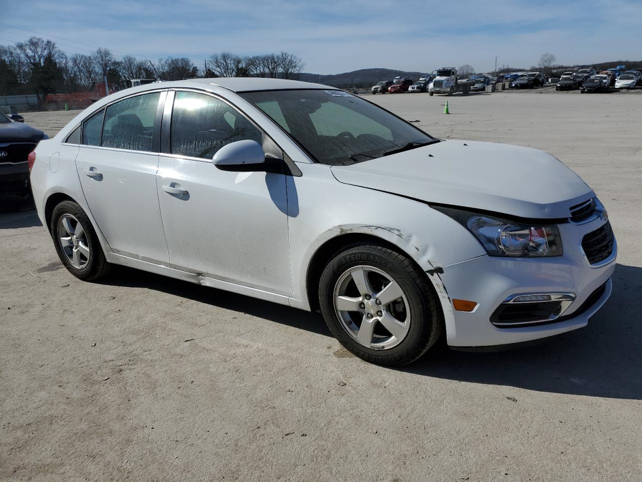 Photo 3 VIN: 1G1PC5SB4F7176852 - CHEVROLET CRUZE 