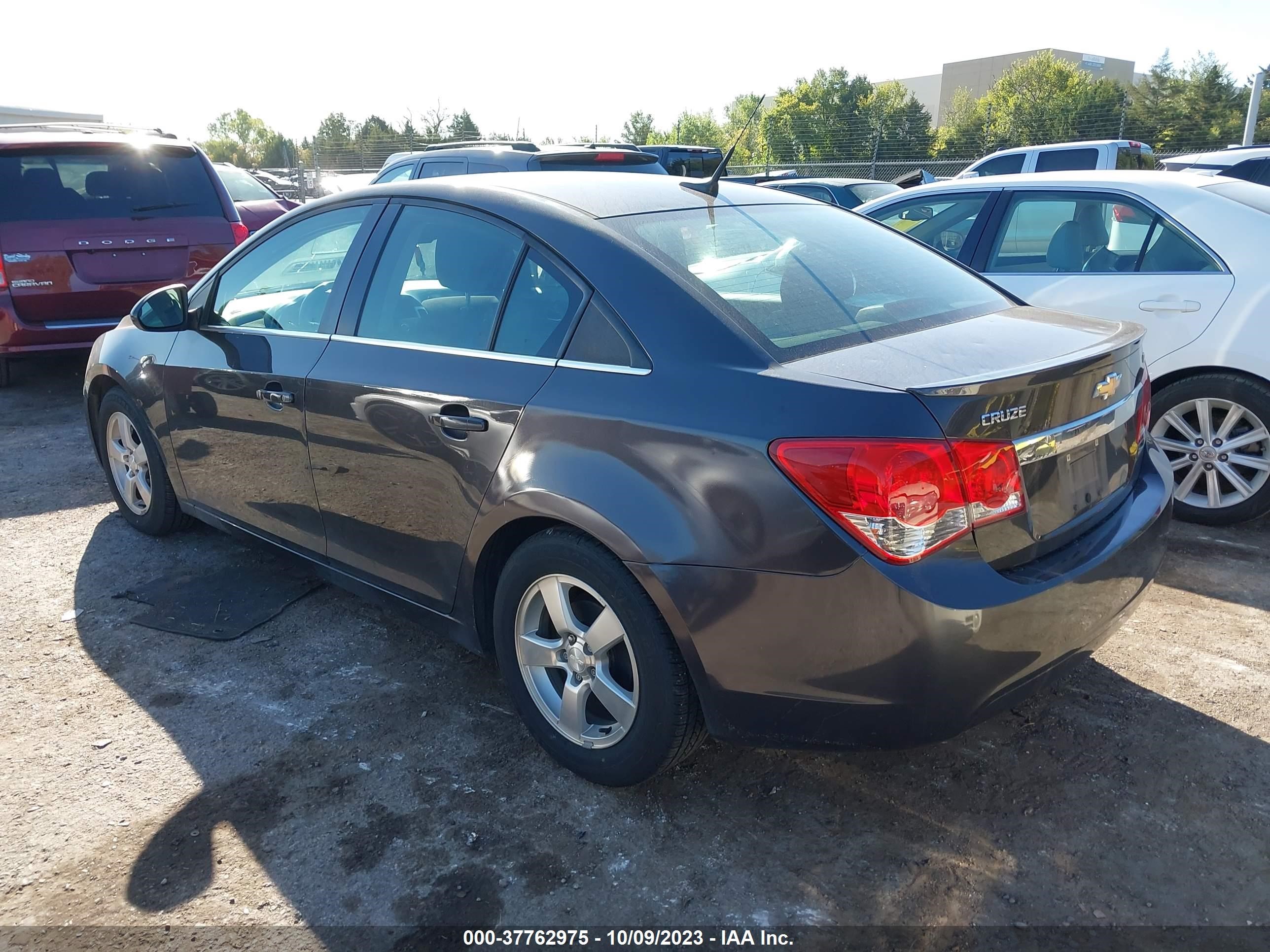 Photo 2 VIN: 1G1PC5SB5D7292123 - CHEVROLET CRUZE 