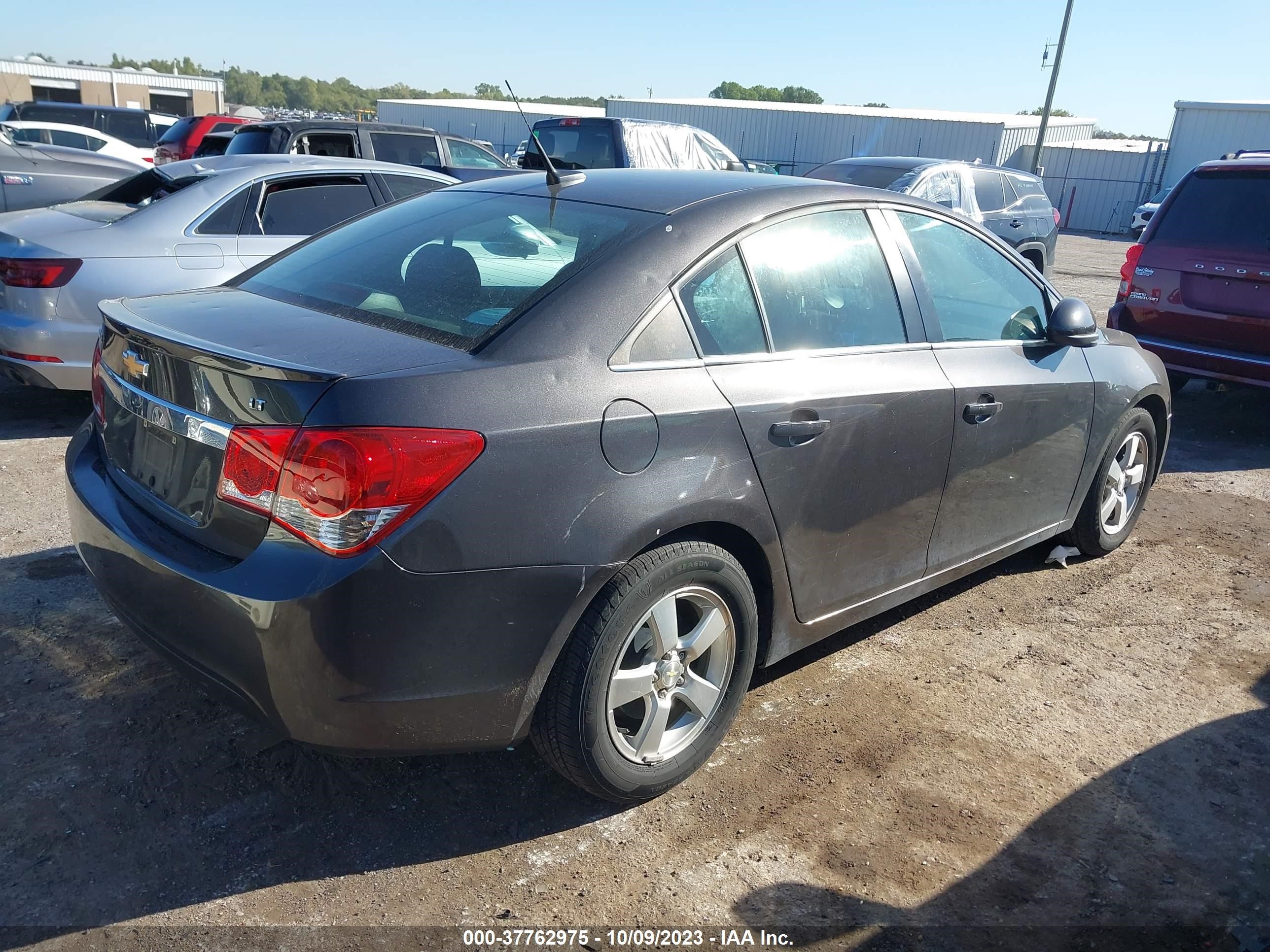 Photo 3 VIN: 1G1PC5SB5D7292123 - CHEVROLET CRUZE 