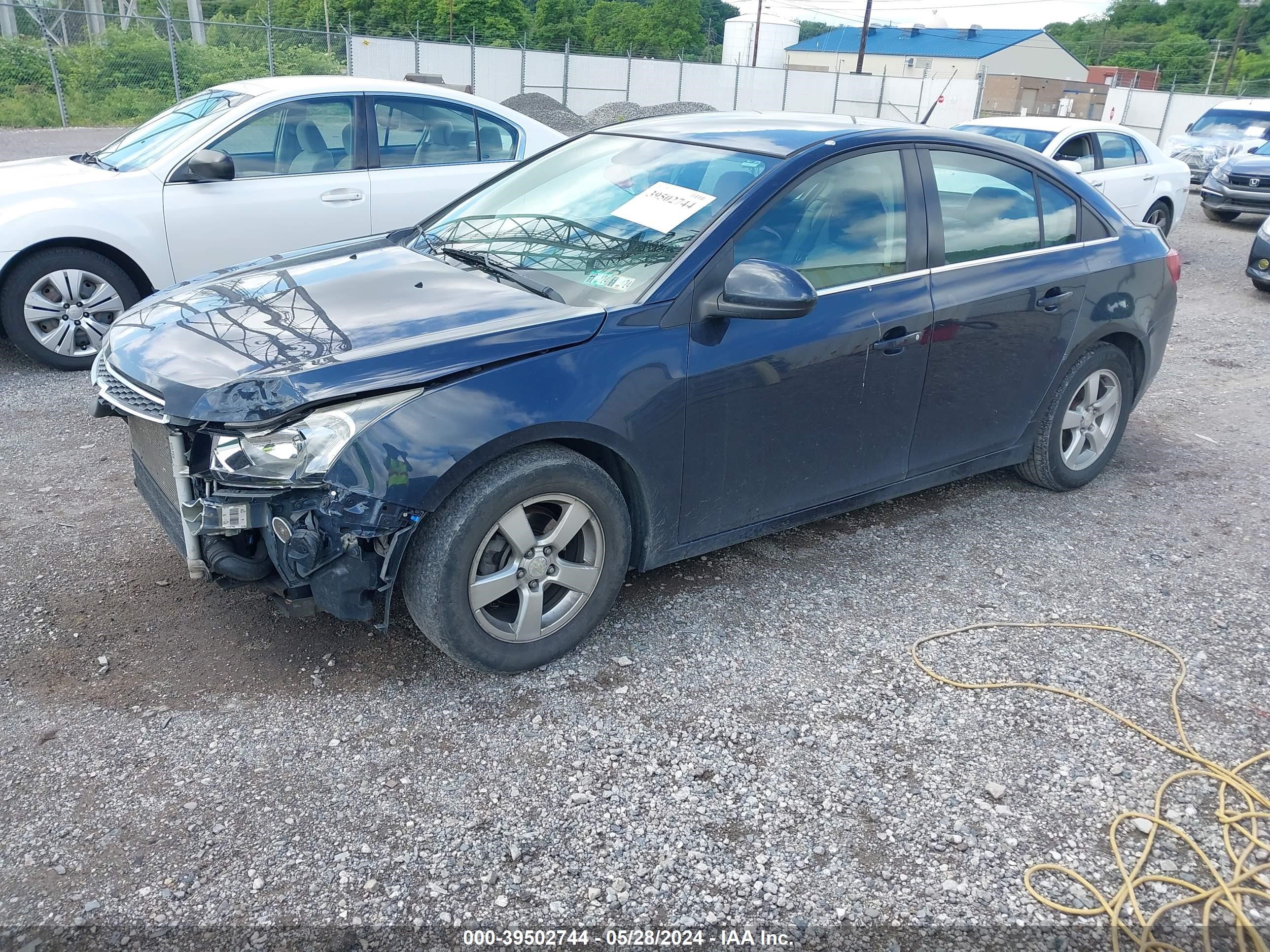 Photo 1 VIN: 1G1PC5SB5E7108932 - CHEVROLET CRUZE 