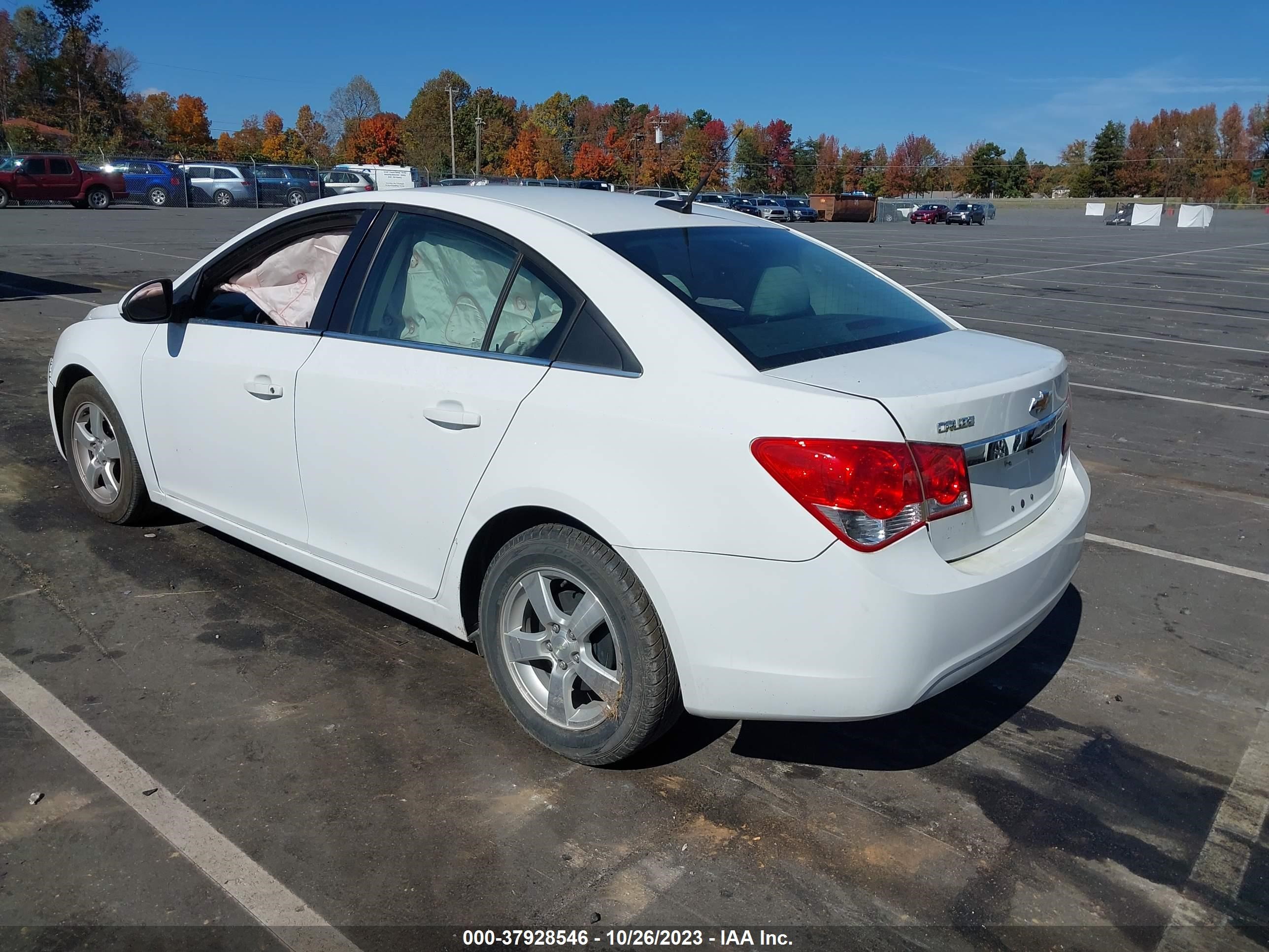 Photo 2 VIN: 1G1PC5SB5E7263643 - CHEVROLET CRUZE 