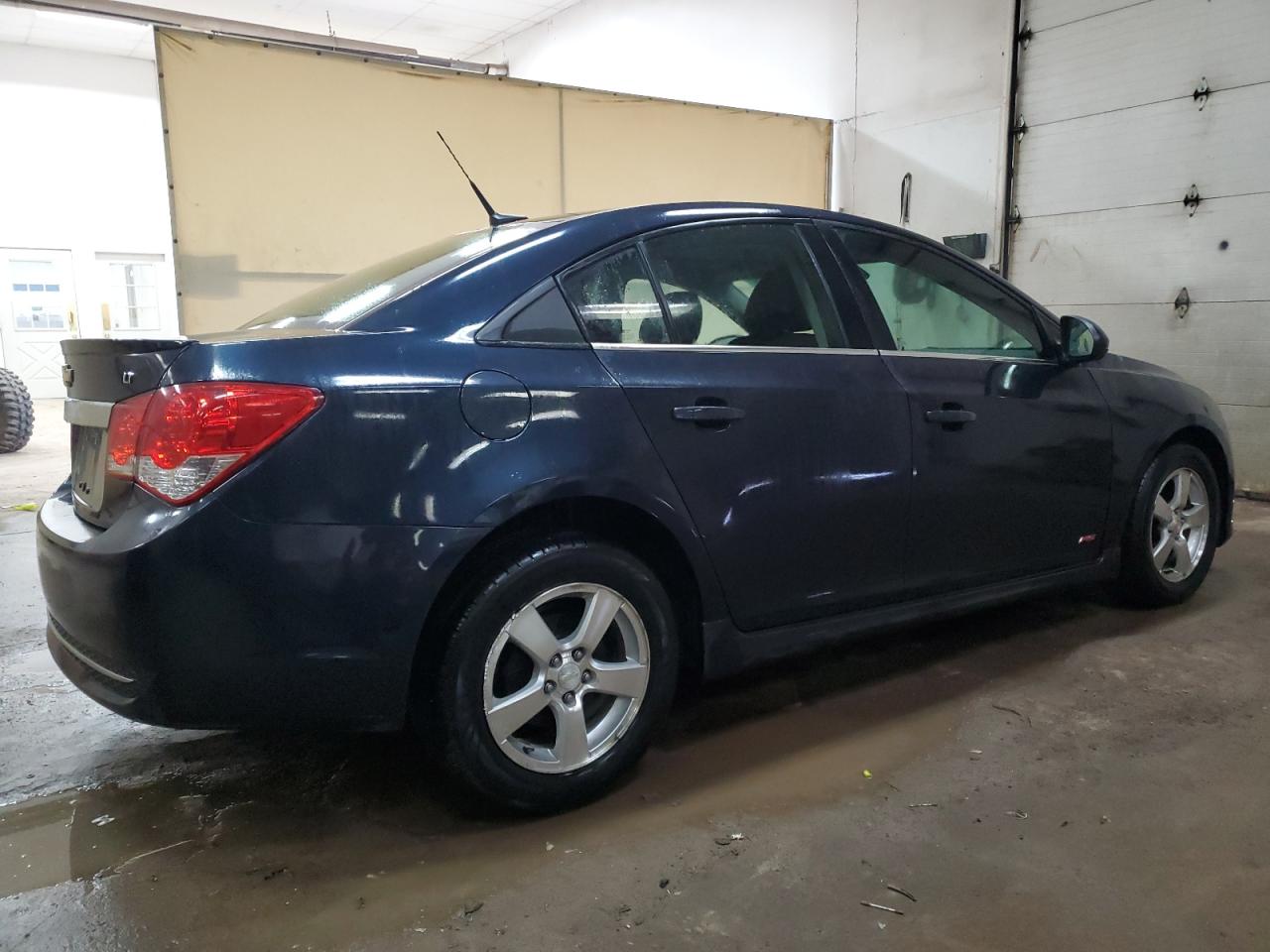 Photo 2 VIN: 1G1PC5SB5E7338406 - CHEVROLET CRUZE 