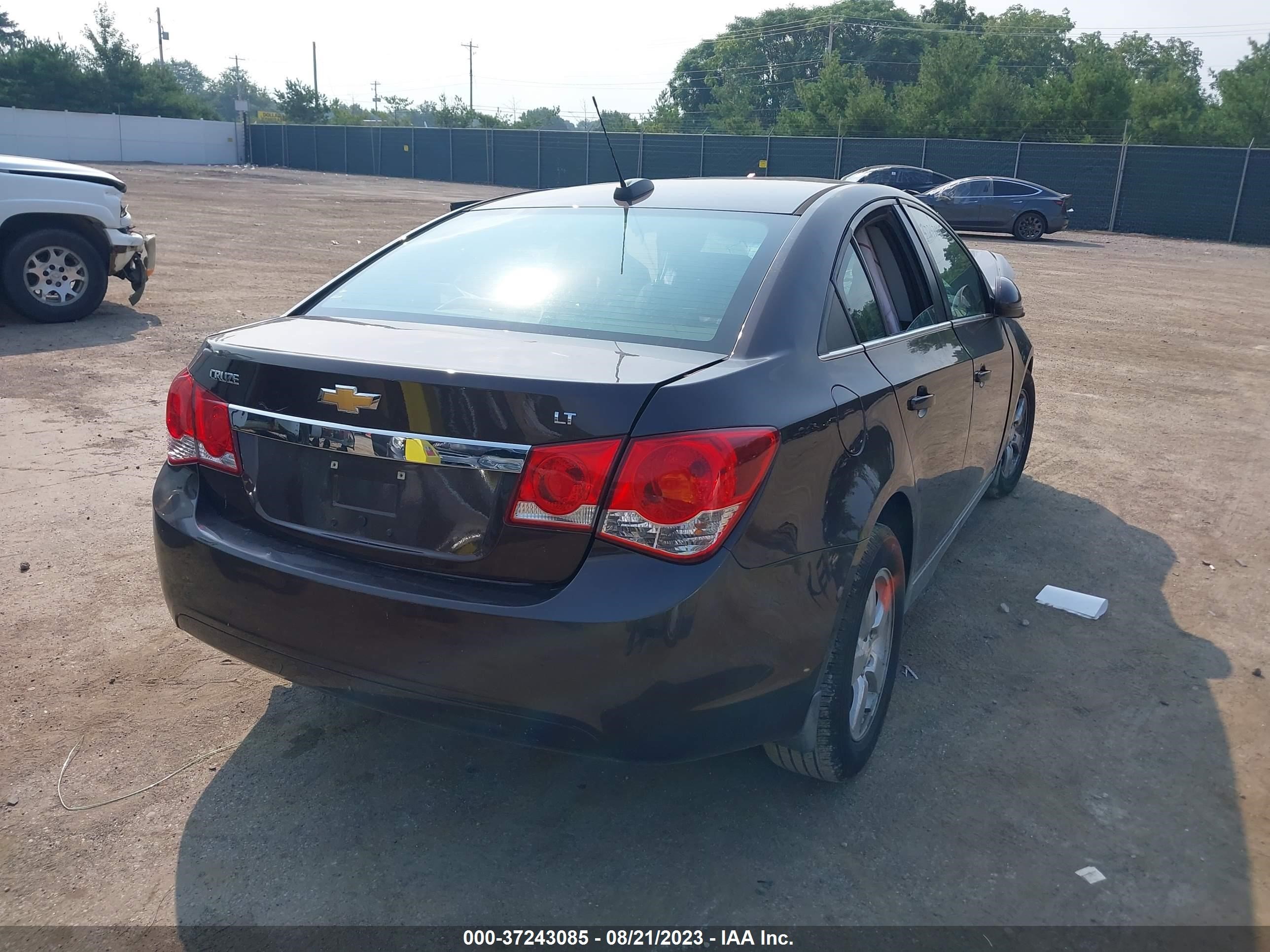 Photo 3 VIN: 1G1PC5SB5F7172356 - CHEVROLET CRUZE 