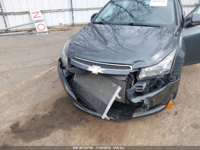 Photo 5 VIN: 1G1PC5SB6D7112731 - CHEVROLET CRUZE 