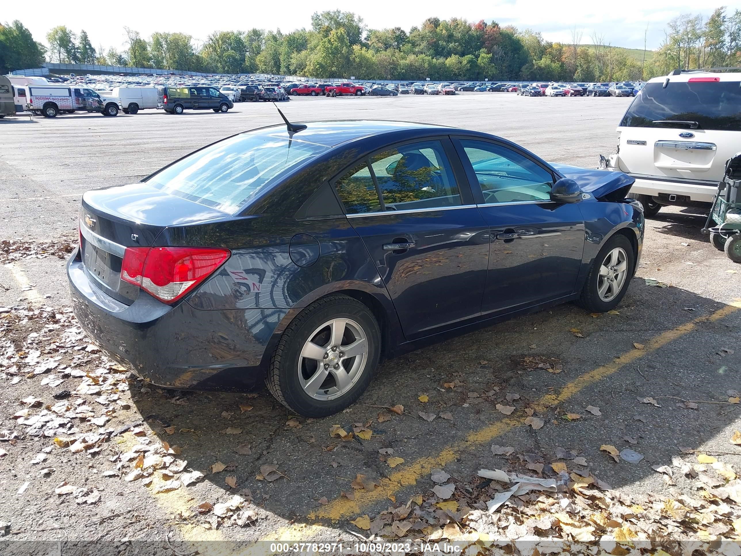 Photo 3 VIN: 1G1PC5SB6E7149649 - CHEVROLET CRUZE 