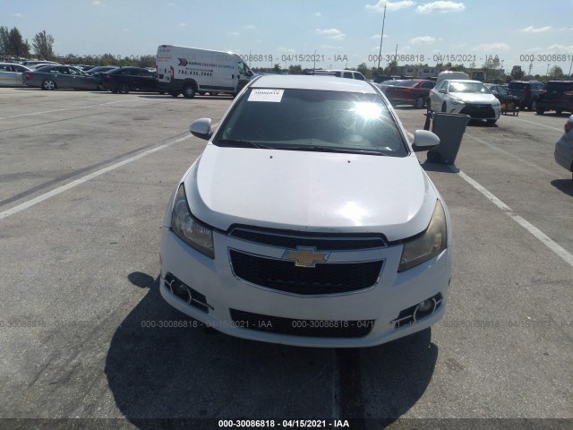 Photo 5 VIN: 1G1PC5SB6E7417406 - CHEVROLET CRUZE 