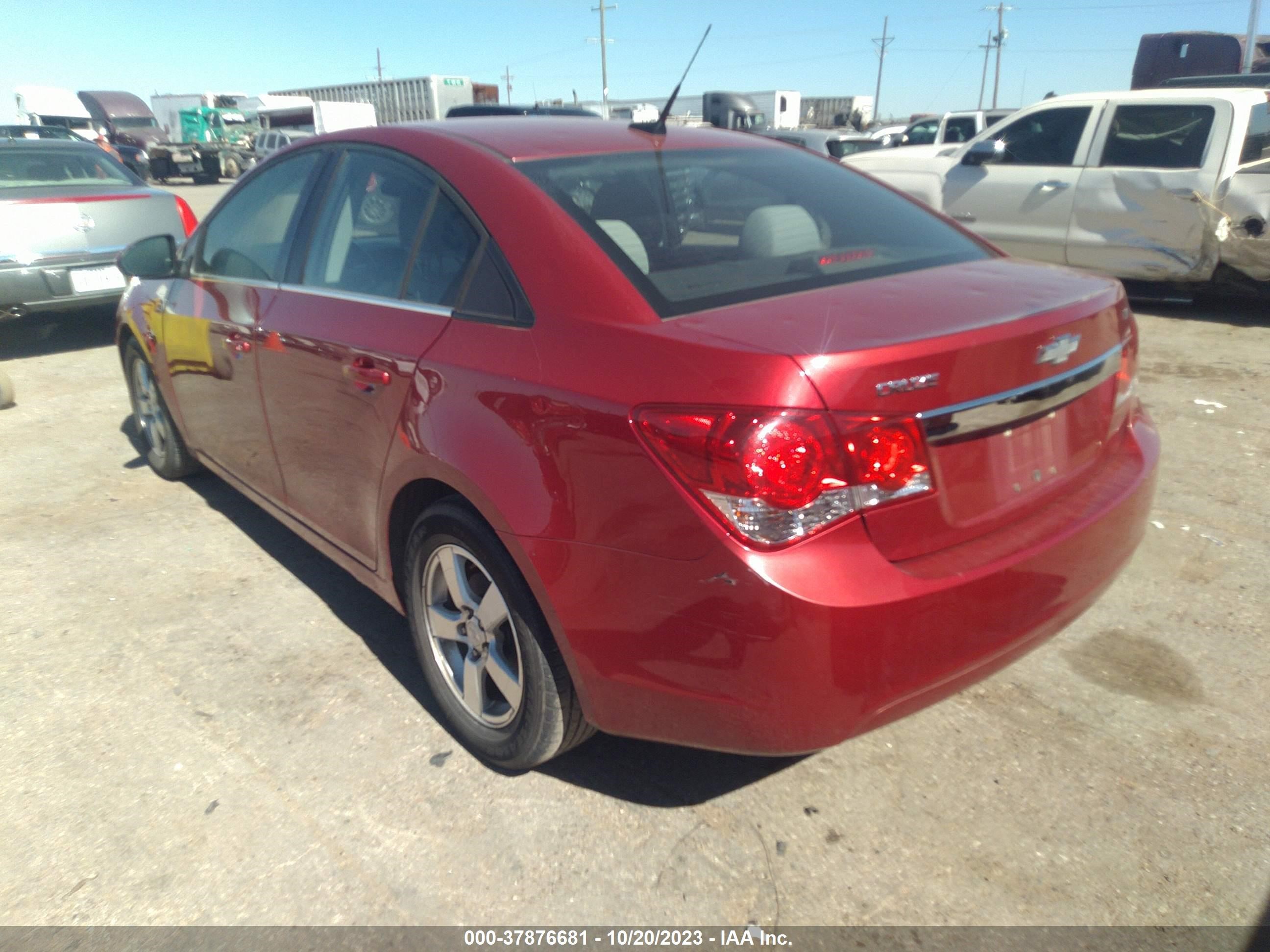 Photo 2 VIN: 1G1PC5SB7D7266882 - CHEVROLET CRUZE 