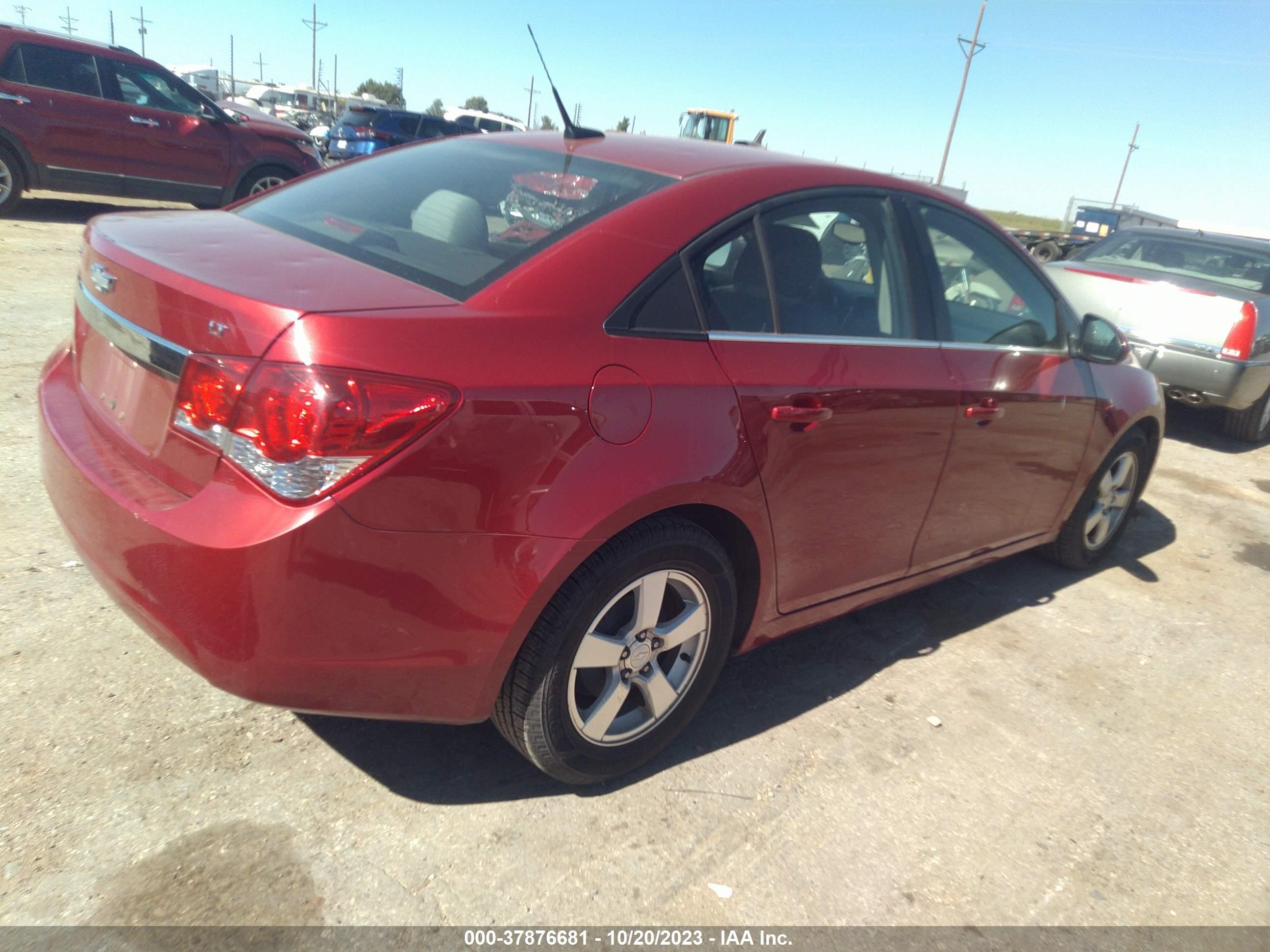 Photo 3 VIN: 1G1PC5SB7D7266882 - CHEVROLET CRUZE 