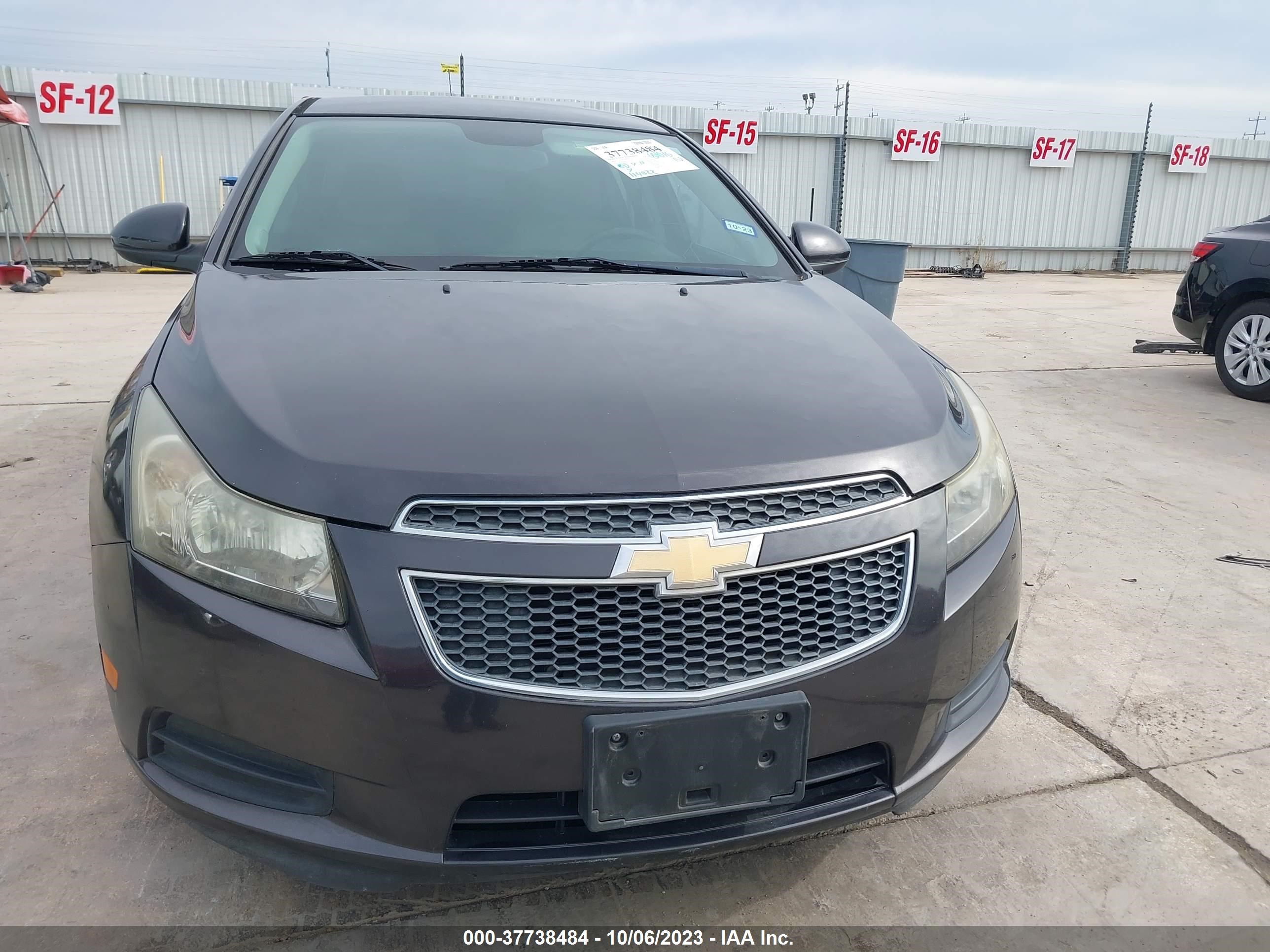 Photo 11 VIN: 1G1PC5SB7E7112156 - CHEVROLET CRUZE 