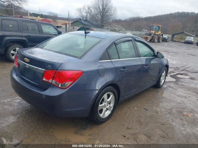 Photo 3 VIN: 1G1PC5SB7E7147943 - CHEVROLET CRUZE 