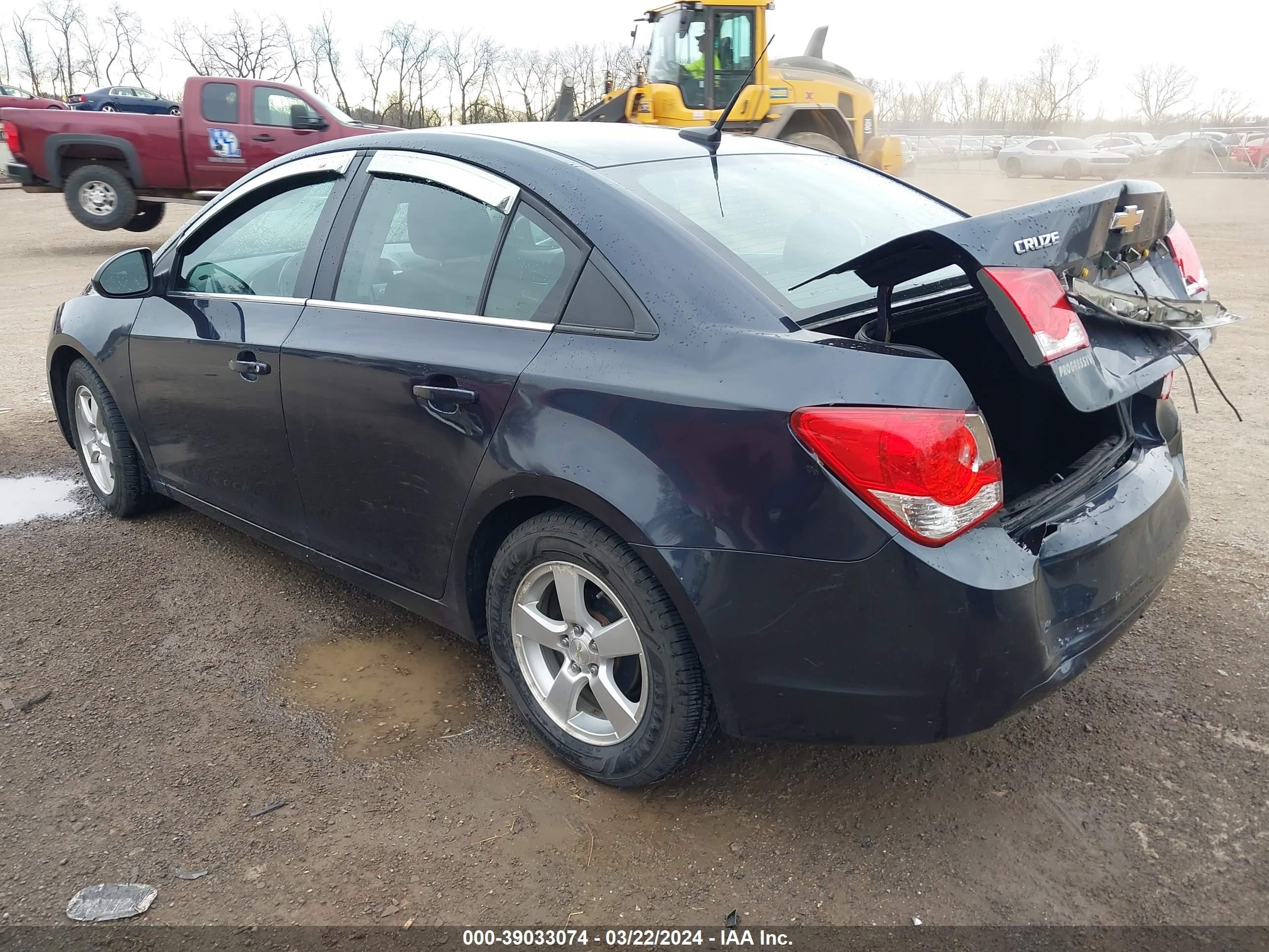 Photo 2 VIN: 1G1PC5SB7E7338276 - CHEVROLET CRUZE 