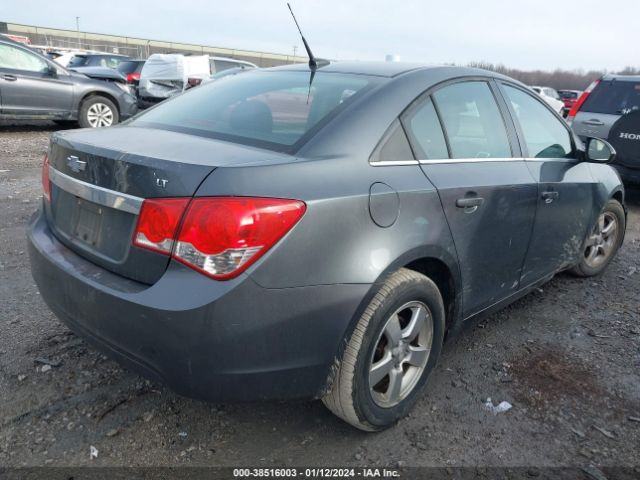 Photo 3 VIN: 1G1PC5SB8D7198639 - CHEVROLET CRUZE 