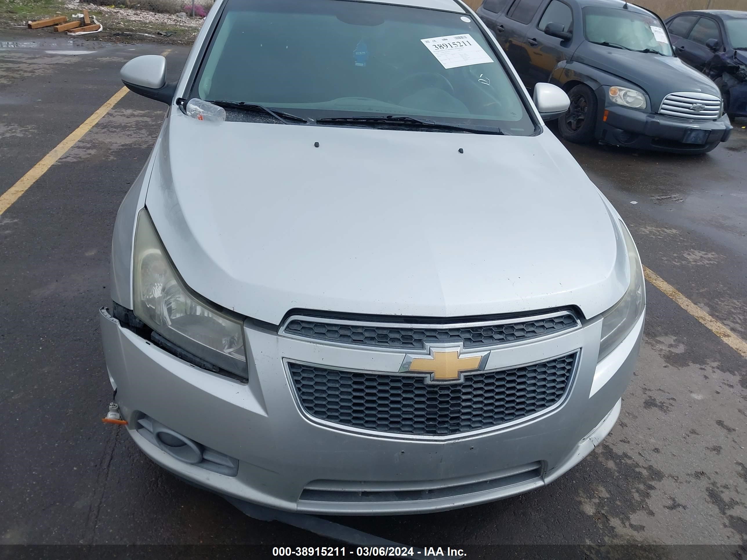 Photo 11 VIN: 1G1PC5SB8E7103997 - CHEVROLET CRUZE 