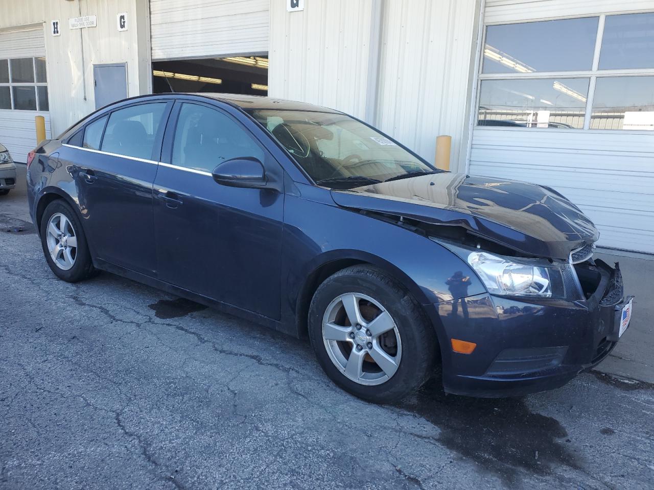 Photo 3 VIN: 1G1PC5SB8E7257710 - CHEVROLET CRUZE 