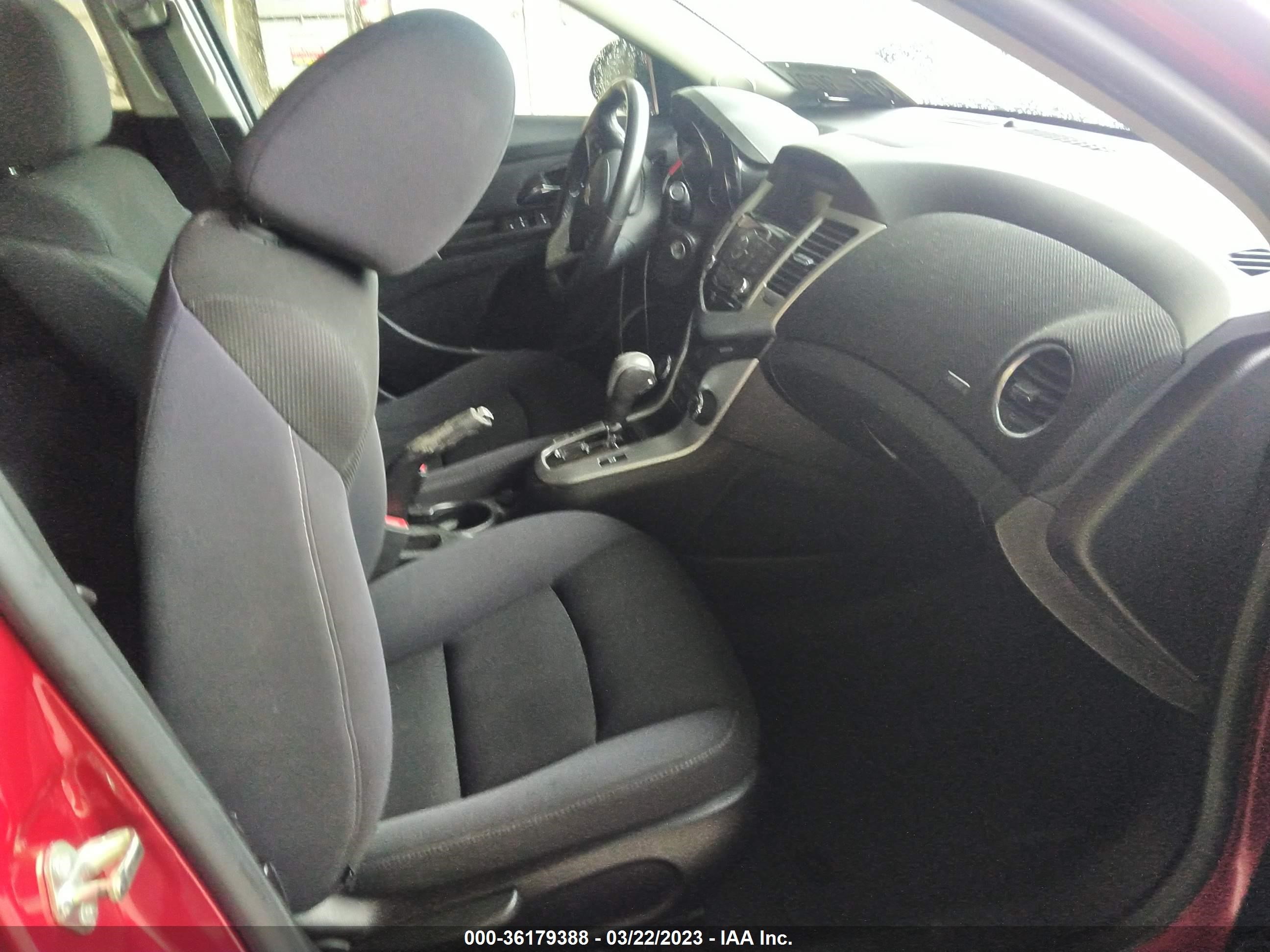 Photo 4 VIN: 1G1PC5SB8E7320188 - CHEVROLET CRUZE 