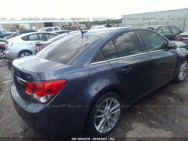 Photo 3 VIN: 1G1PC5SB8E7341090 - CHEVROLET CRUZE 