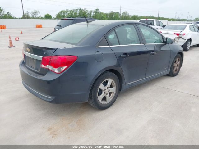 Photo 3 VIN: 1G1PC5SB8E7368760 - CHEVROLET CRUZE 