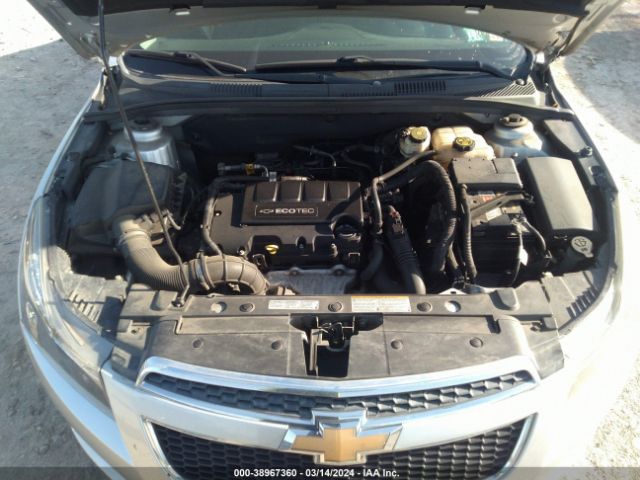 Photo 9 VIN: 1G1PC5SB8E7441514 - CHEVROLET CRUZE 