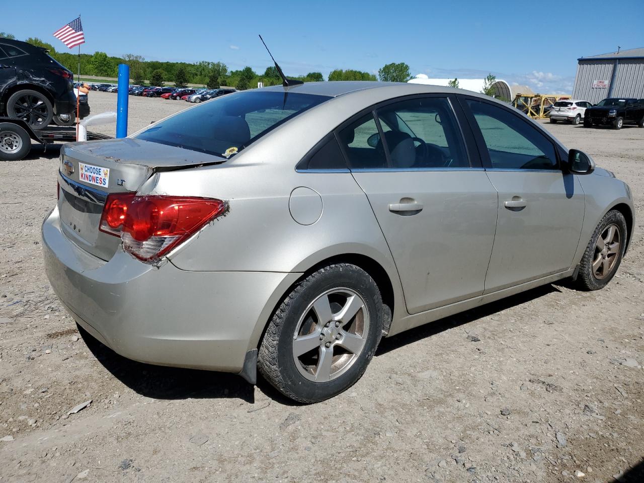 Photo 2 VIN: 1G1PC5SB8E7472679 - CHEVROLET CRUZE 