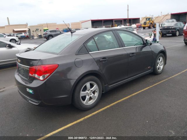 Photo 3 VIN: 1G1PC5SB8E7476246 - CHEVROLET CRUZE 