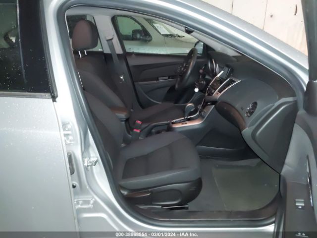 Photo 4 VIN: 1G1PC5SB8F7107646 - CHEVROLET CRUZE 