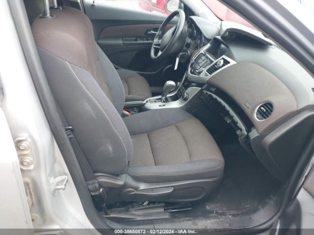 Photo 4 VIN: 1G1PC5SB8F7123376 - CHEVROLET CRUZE 