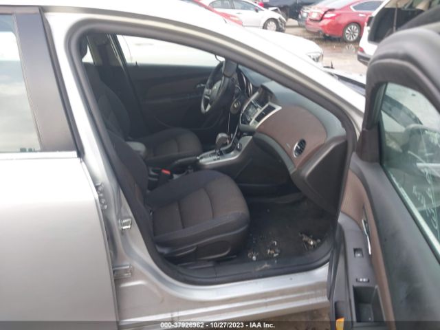 Photo 4 VIN: 1G1PC5SB8F7176398 - CHEVROLET CRUZE 