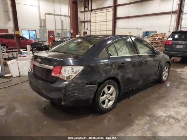 Photo 3 VIN: 1G1PC5SB8F7231786 - CHEVROLET CRUZE 