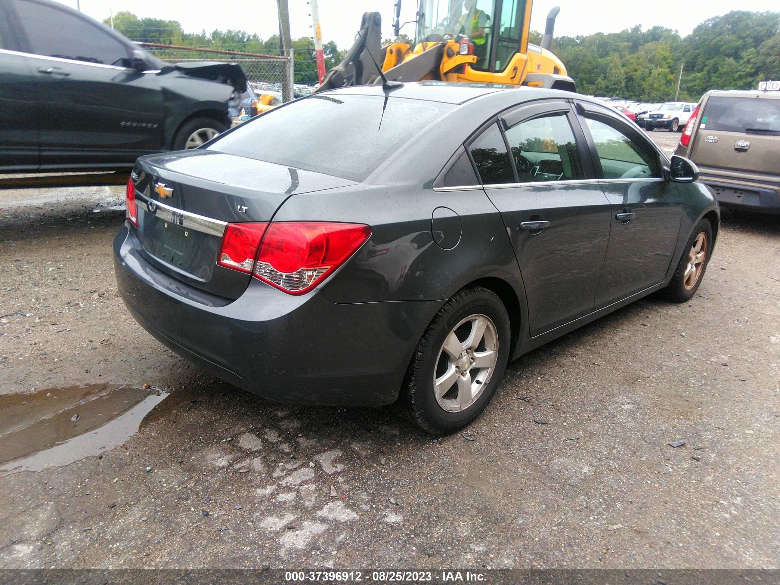 Photo 3 VIN: 1G1PC5SB9D7175578 - CHEVROLET CRUZE 