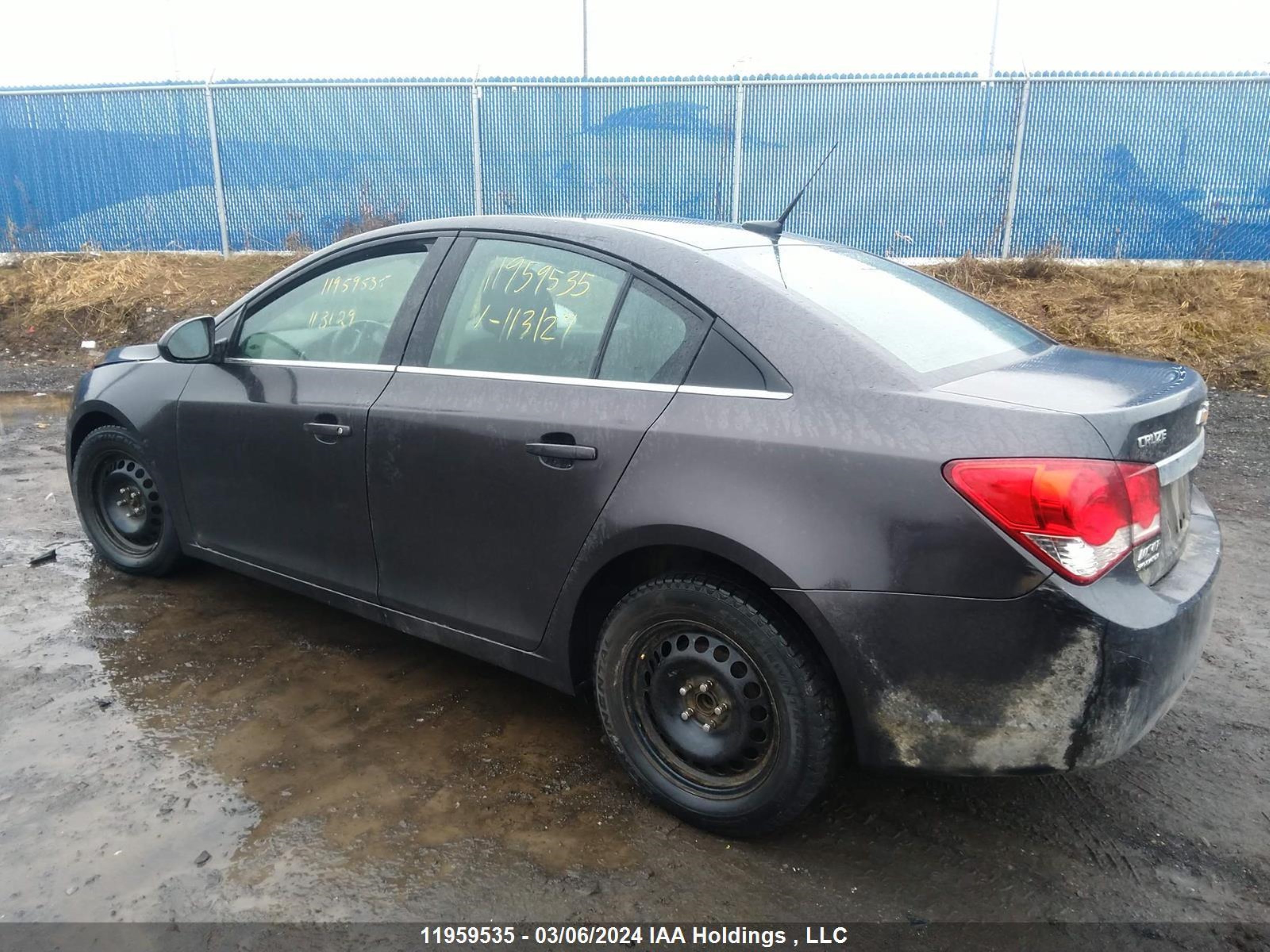 Photo 2 VIN: 1G1PC5SB9E7113129 - CHEVROLET CRUZE 