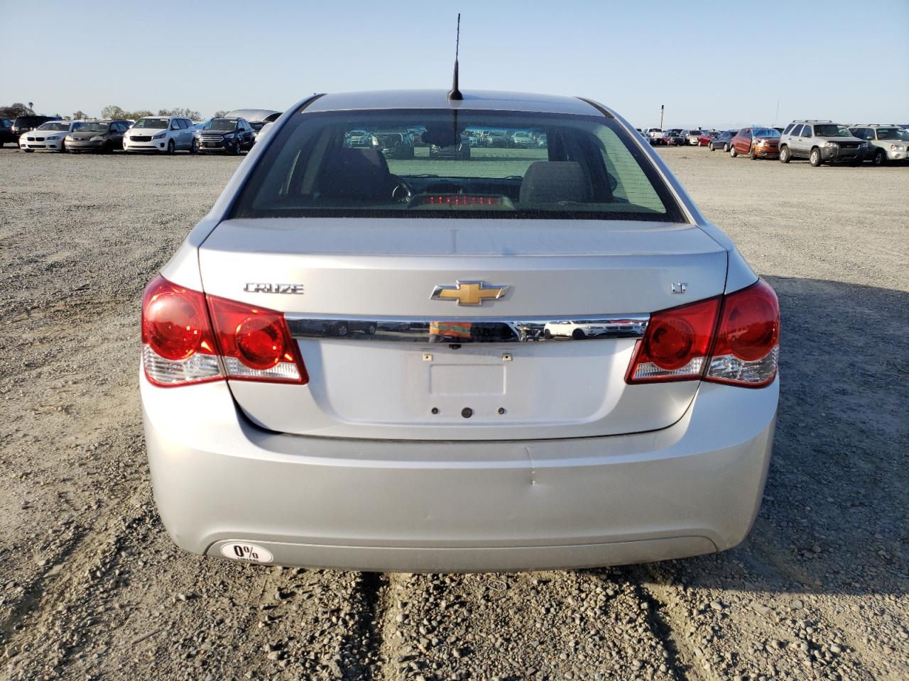 Photo 5 VIN: 1G1PC5SB9E7259837 - CHEVROLET CRUZE 