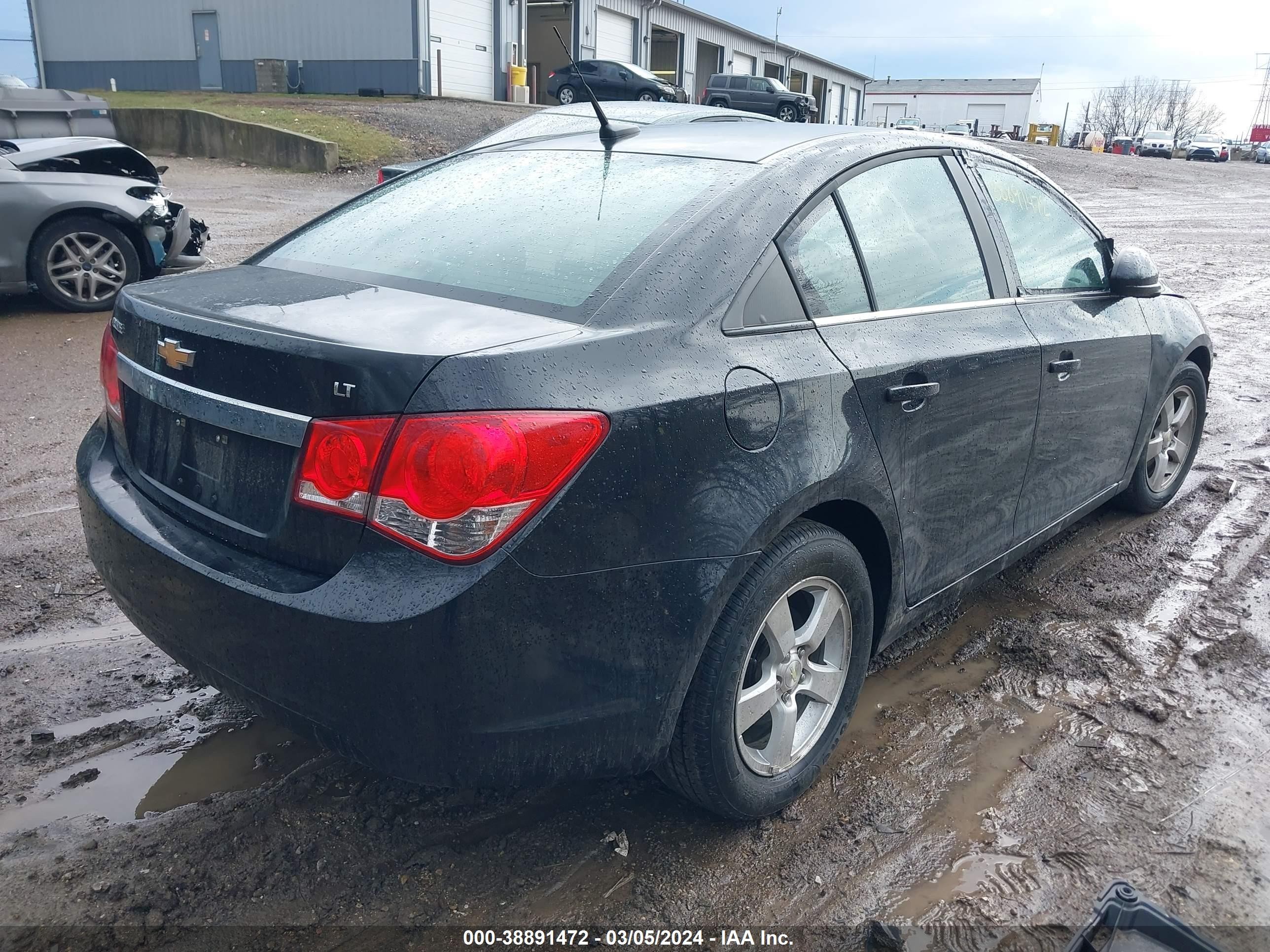 Photo 3 VIN: 1G1PC5SB9E7317042 - CHEVROLET CRUZE 