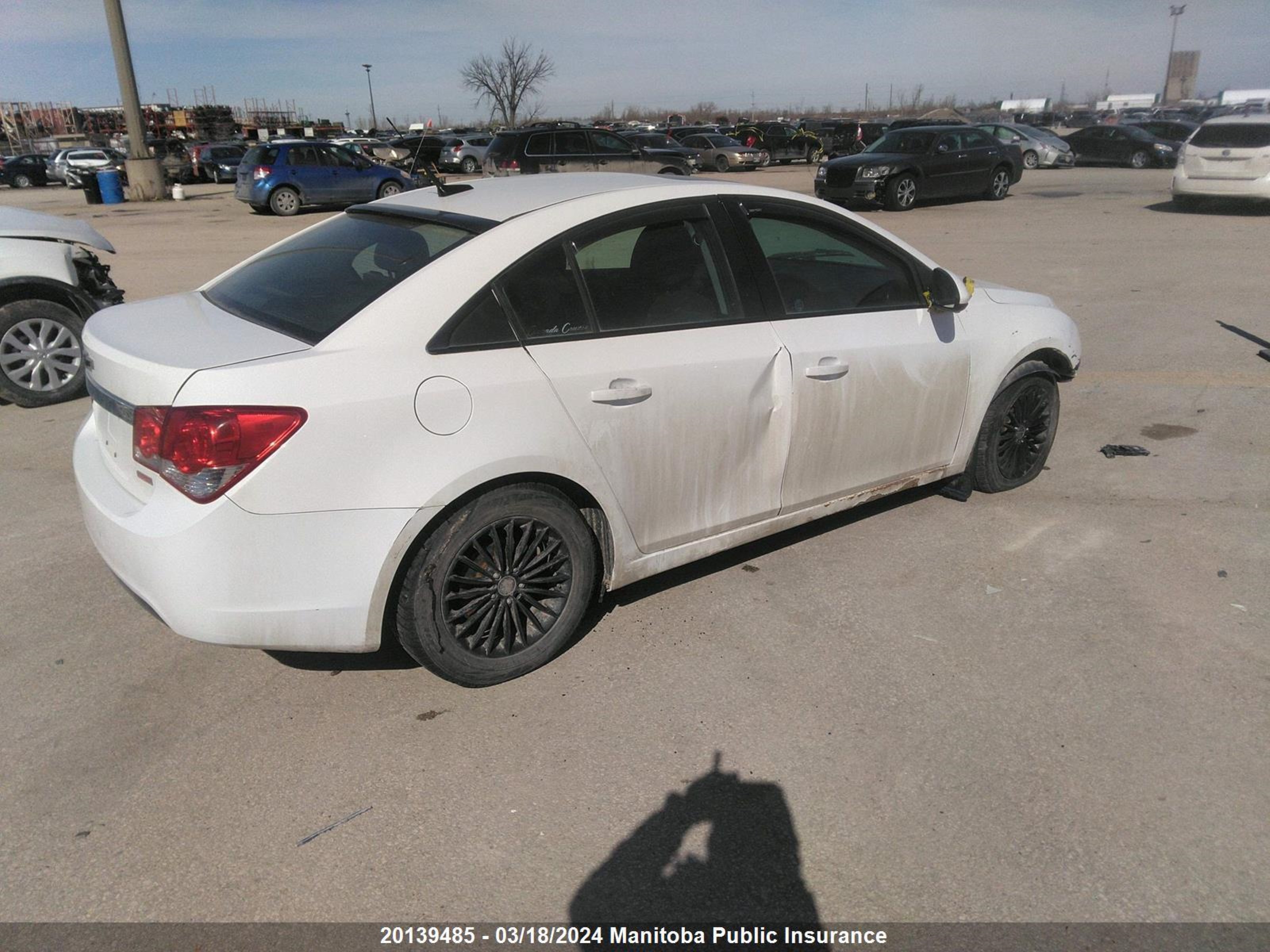 Photo 3 VIN: 1G1PC5SB9E7354916 - CHEVROLET CRUZE 