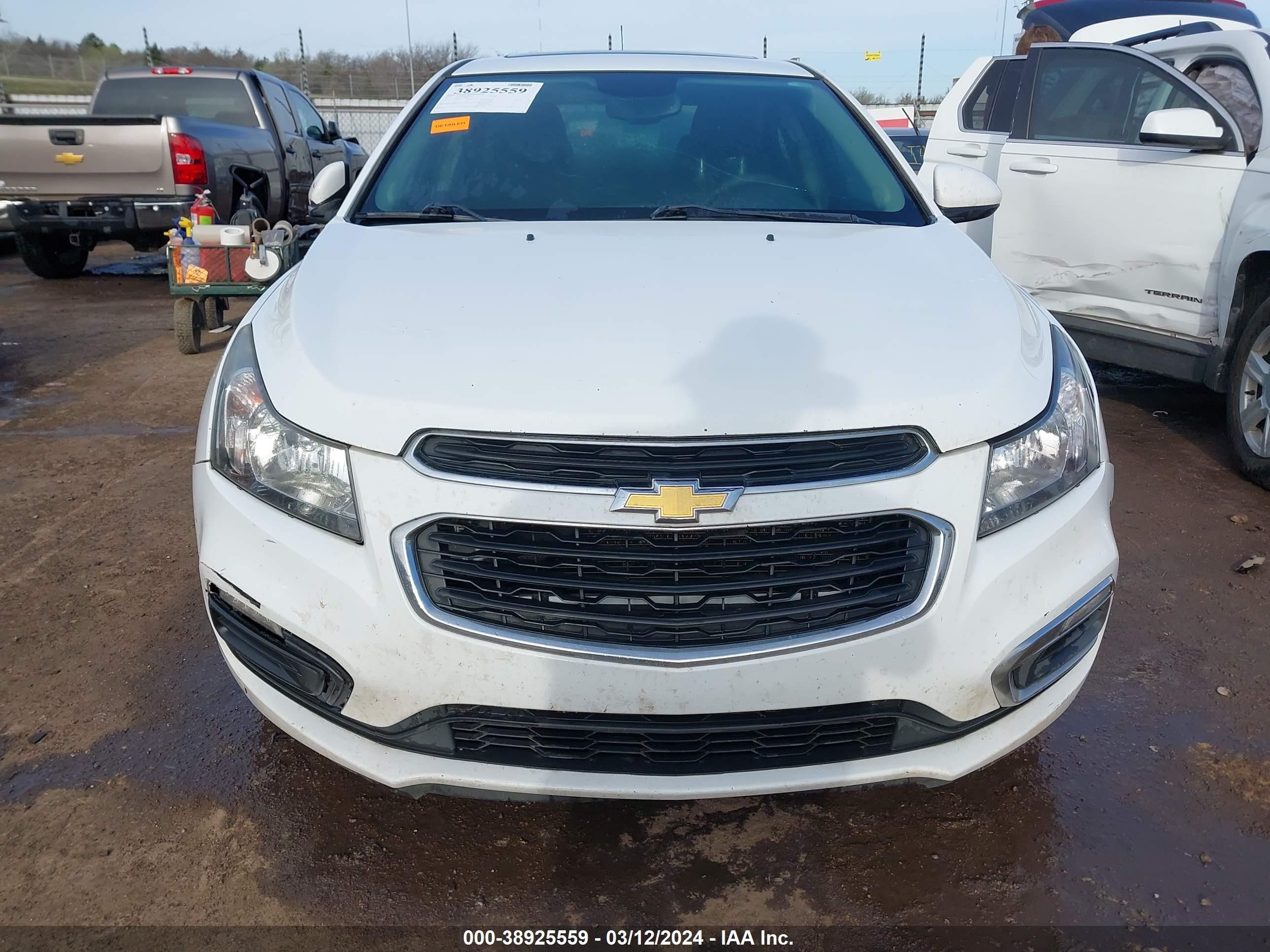 Photo 11 VIN: 1G1PC5SB9F7105890 - CHEVROLET CRUZE 