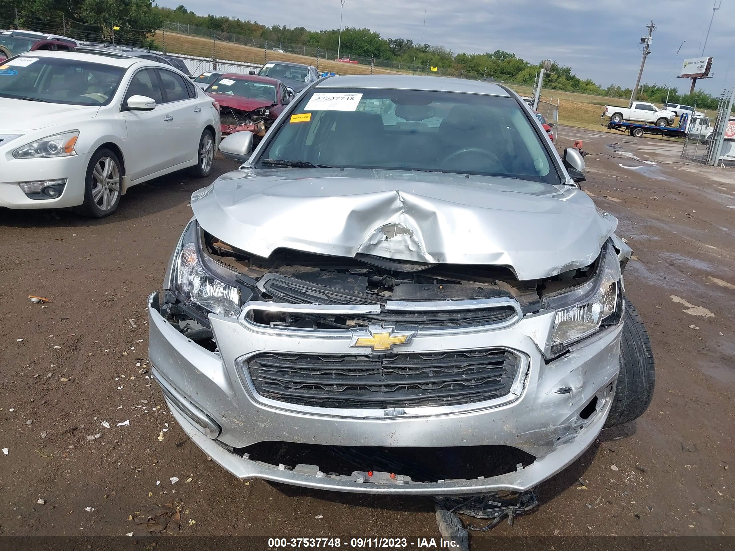 Photo 5 VIN: 1G1PC5SB9F7113617 - CHEVROLET CRUZE 