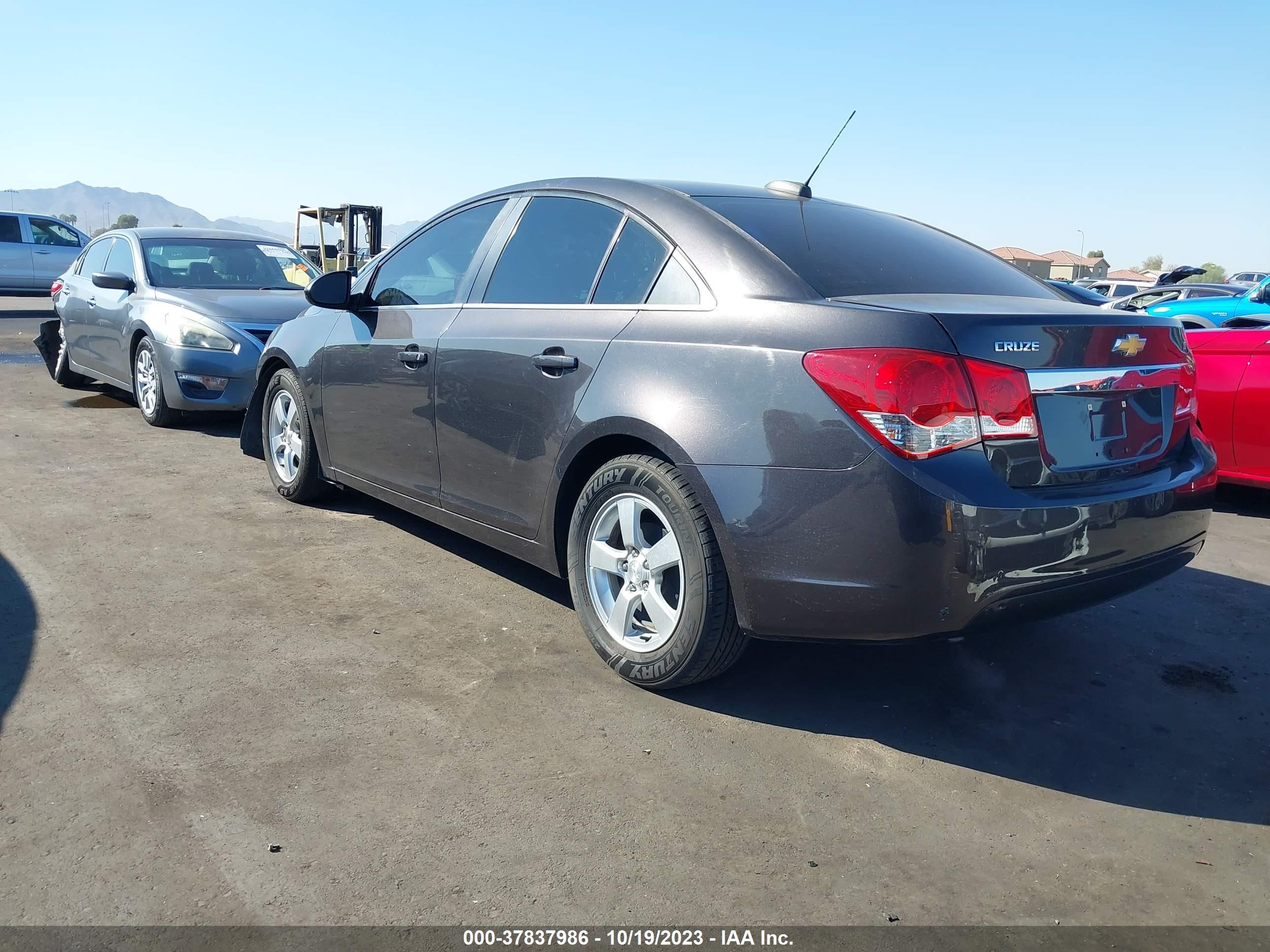 Photo 2 VIN: 1G1PC5SB9F7195381 - CHEVROLET CRUZE 