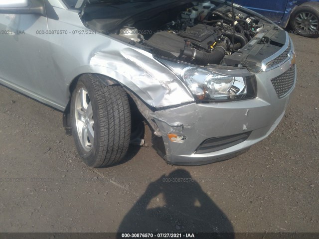 Photo 5 VIN: 1G1PC5SBXD7282736 - CHEVROLET CRUZE 