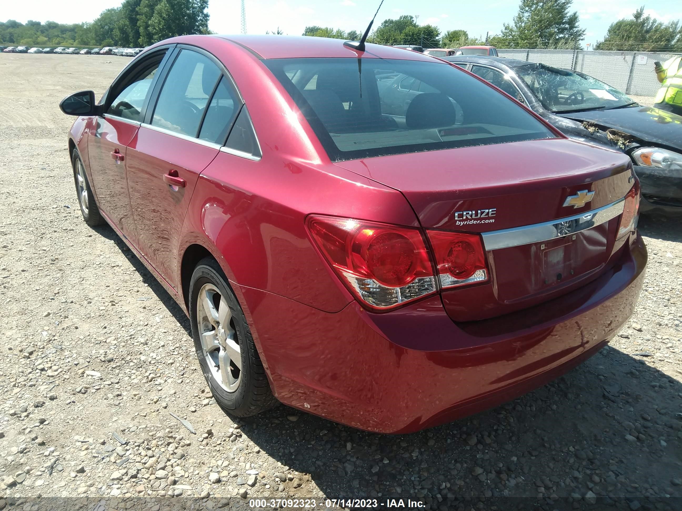 Photo 2 VIN: 1G1PC5SBXD7318229 - CHEVROLET CRUZE 