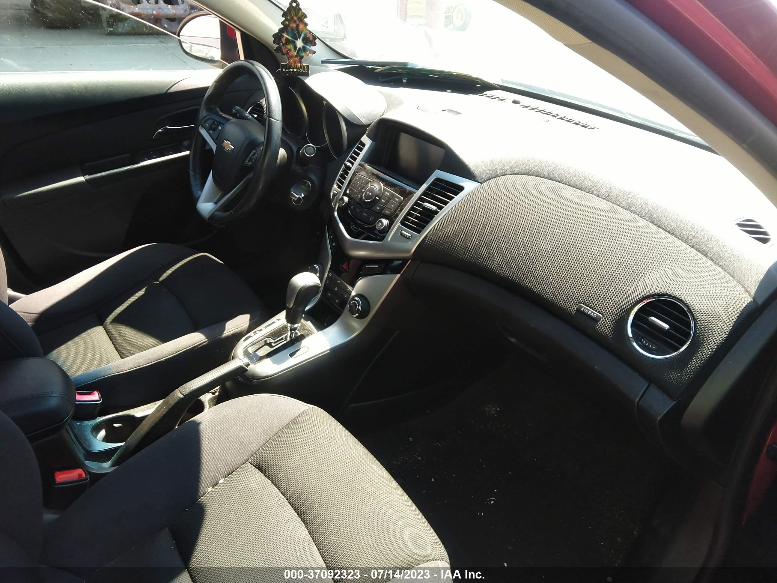 Photo 4 VIN: 1G1PC5SBXD7318229 - CHEVROLET CRUZE 