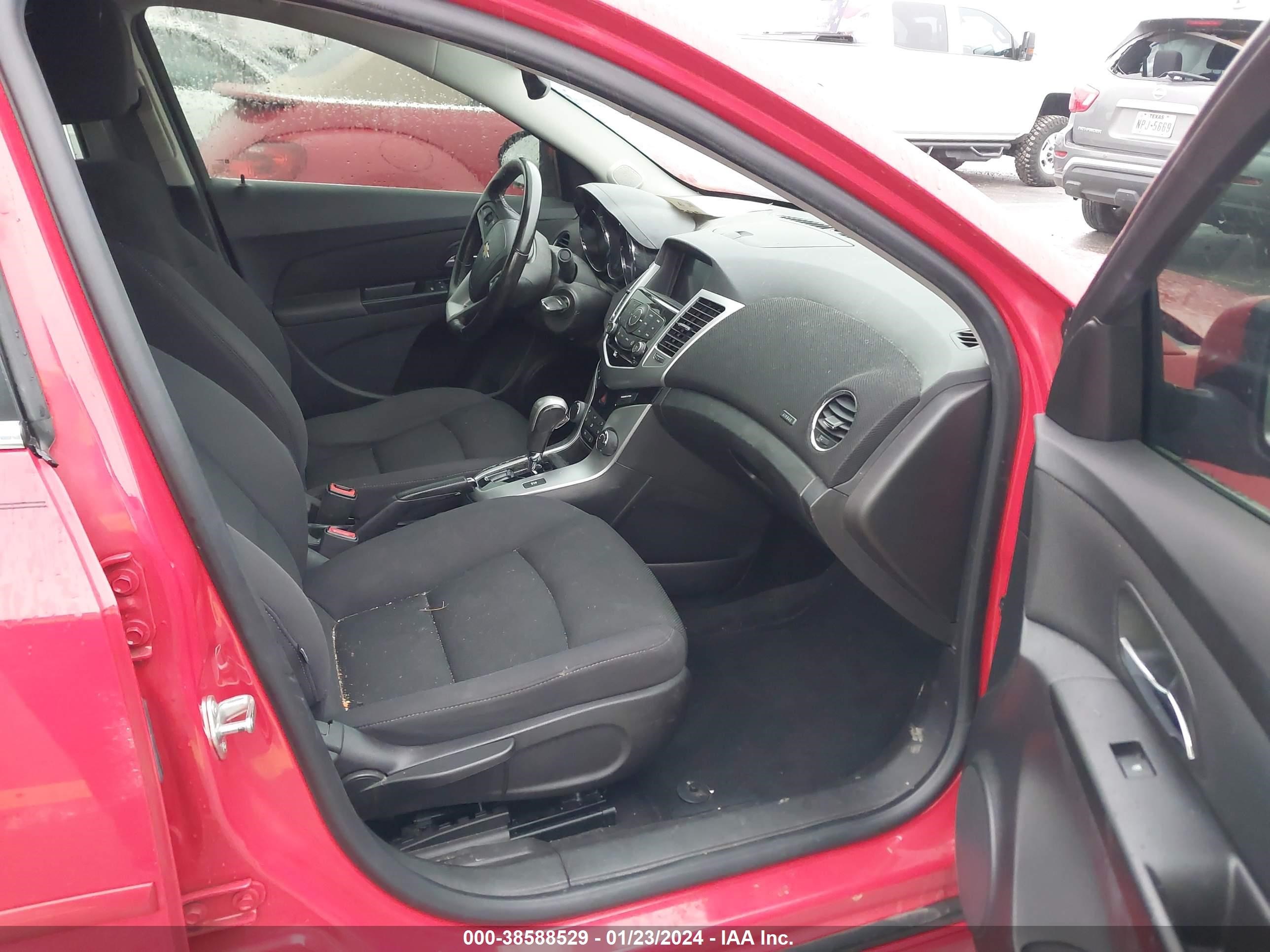 Photo 4 VIN: 1G1PC5SBXE7209965 - CHEVROLET CRUZE 