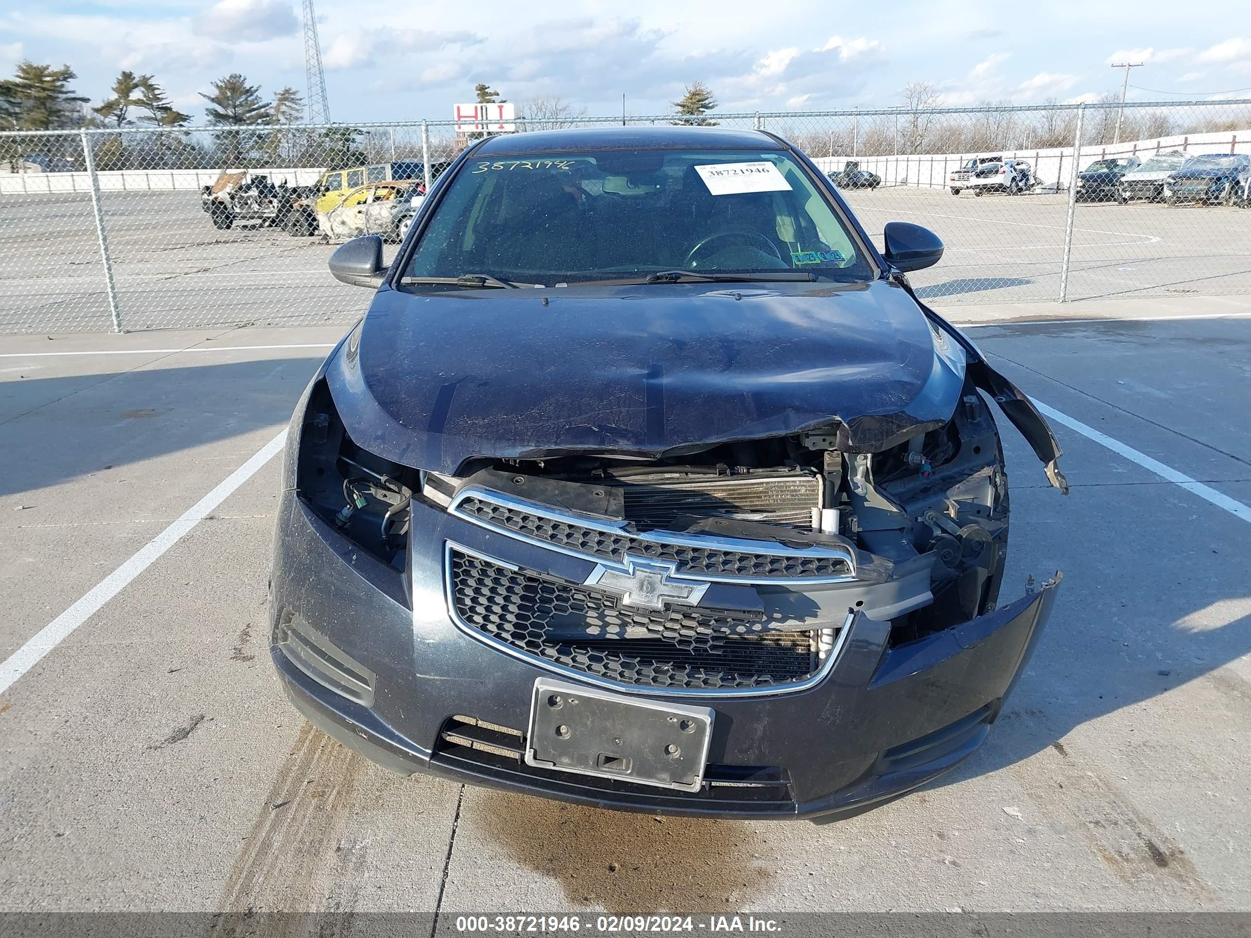 Photo 5 VIN: 1G1PC5SBXE7351619 - CHEVROLET CRUZE 